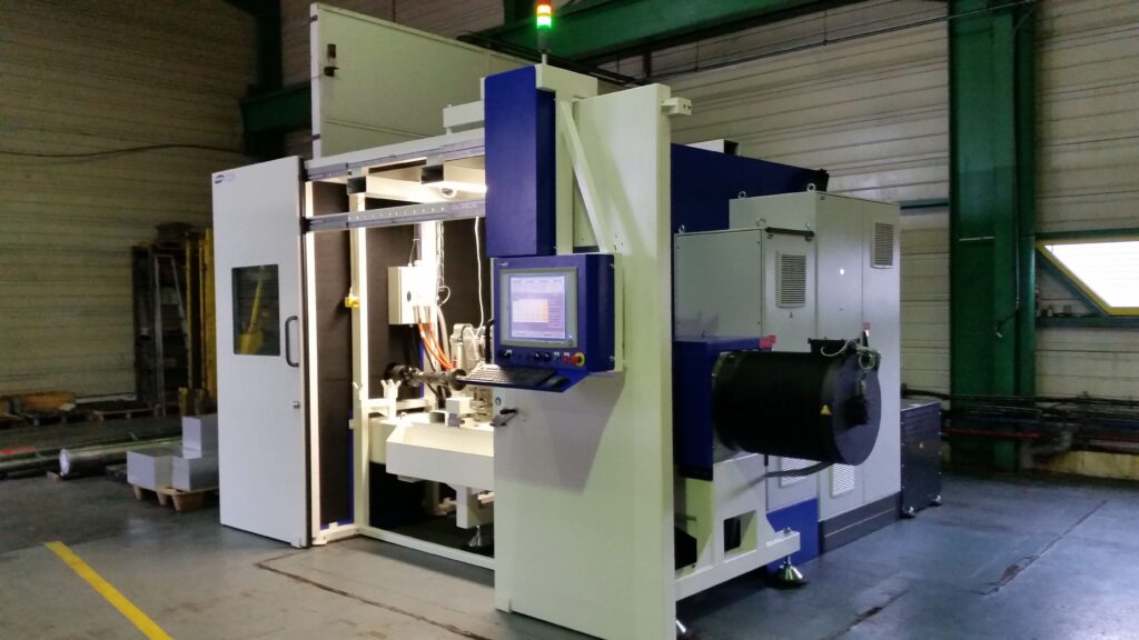 Banc d’essais de groupes motopropulseurs Cemios, conçu pour tester la performance et la consommation des moteurs électriques, avec pilotage climatique et simulation dynamique.